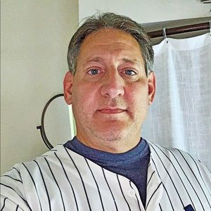 Meet your Posher, Thomas